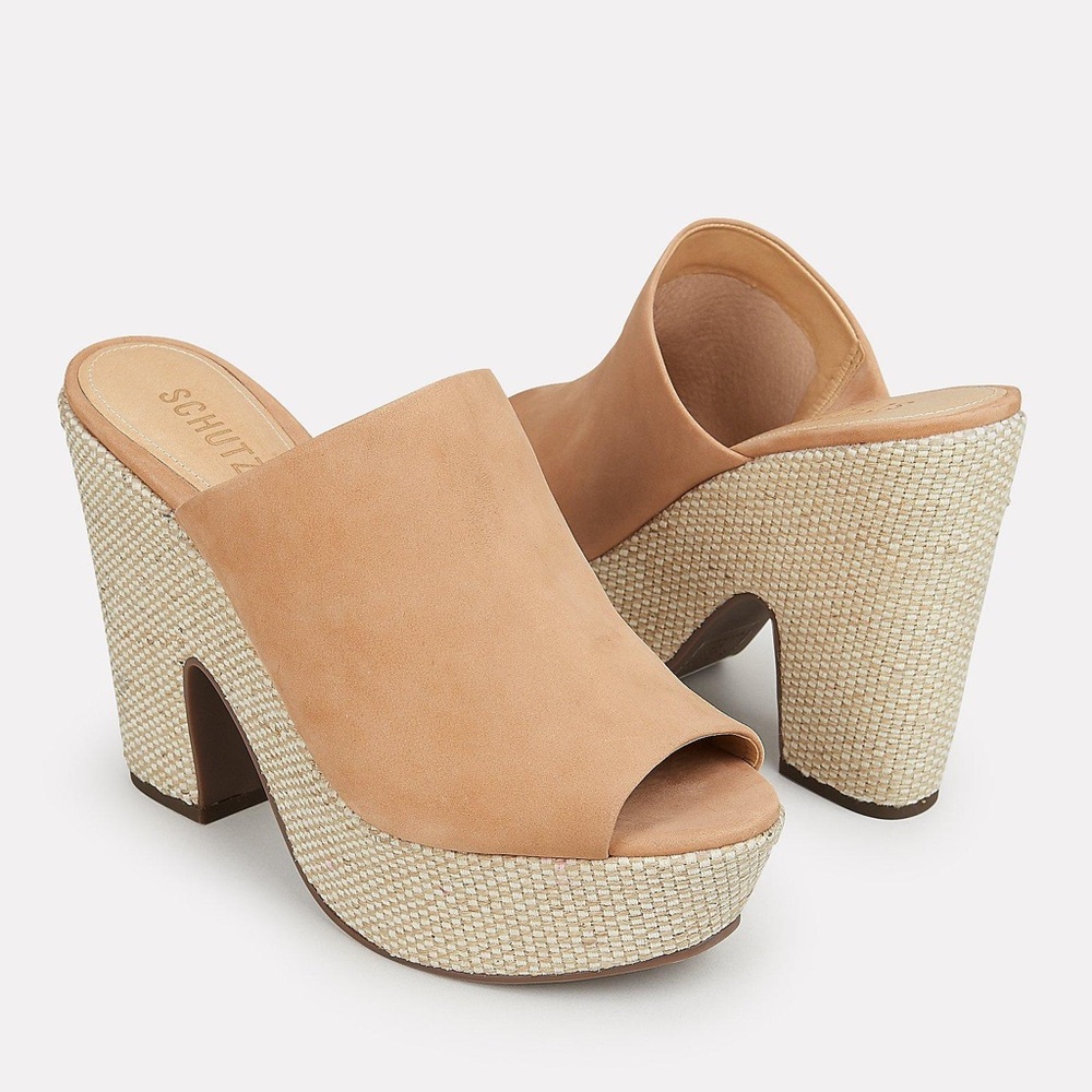 Schutz Platform Leather Heel Size 9